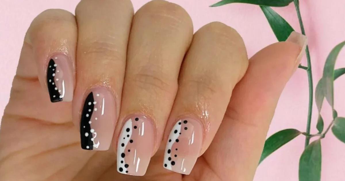 unhas decoradas mão 2026