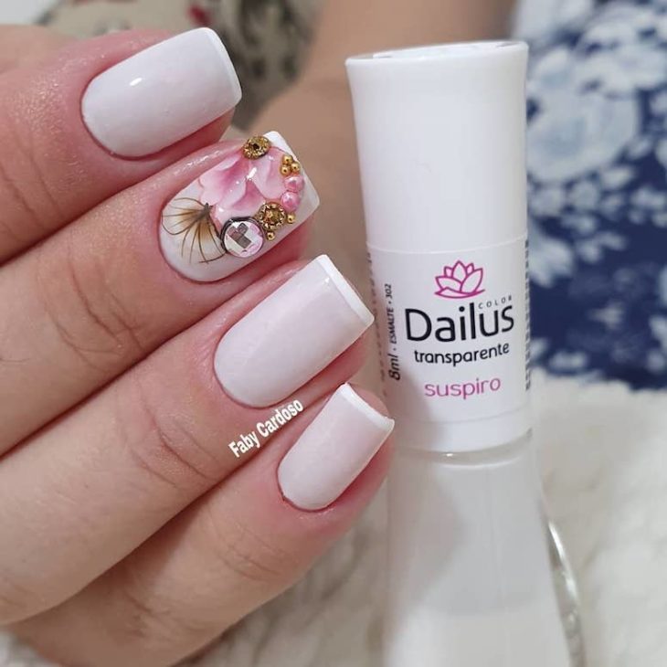 unhas decoradas minimalistas mão