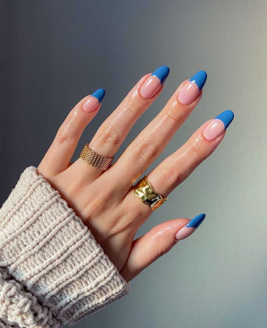 nail art amendoada com francesinha