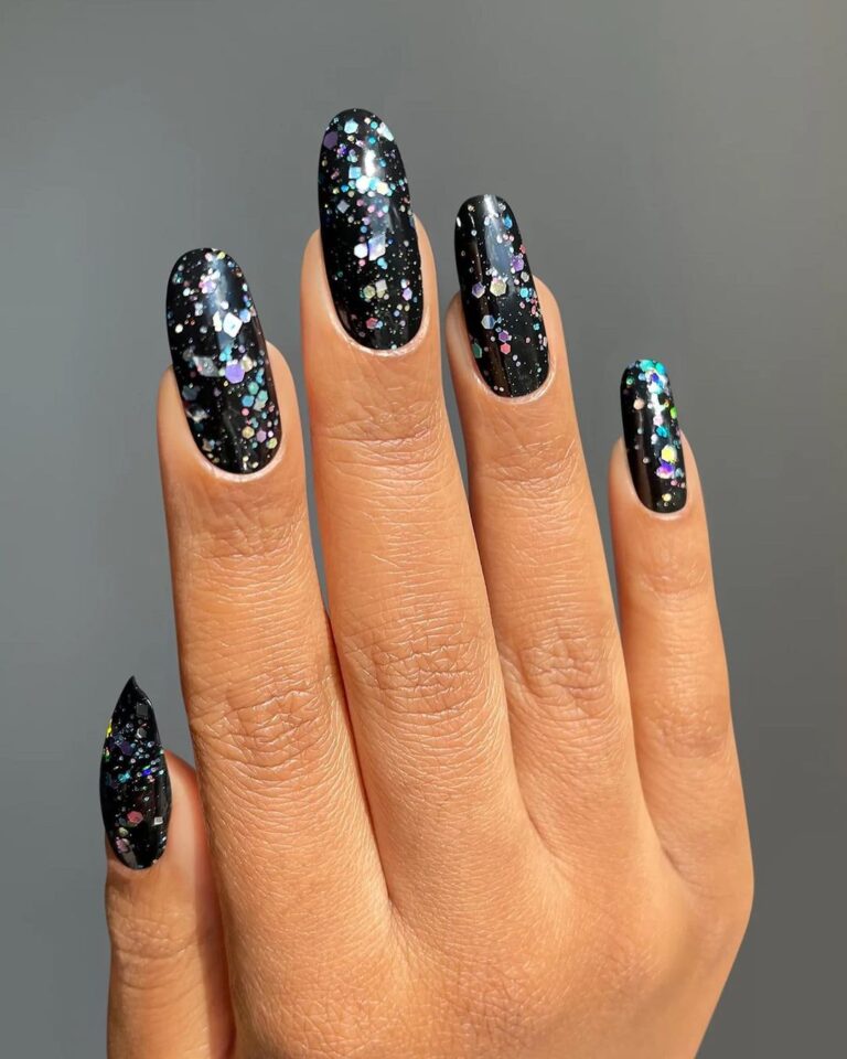 unhas de luxo pretas
