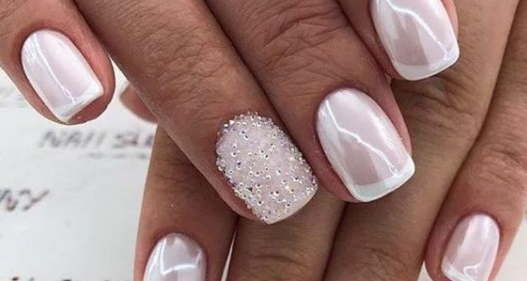 unhas de noiva elegantes