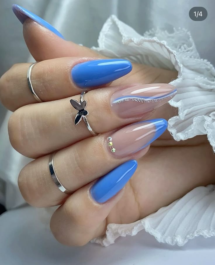unha azul bebê decorada simples