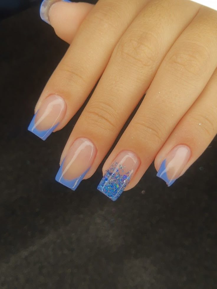 unha de fibra azul bebê
