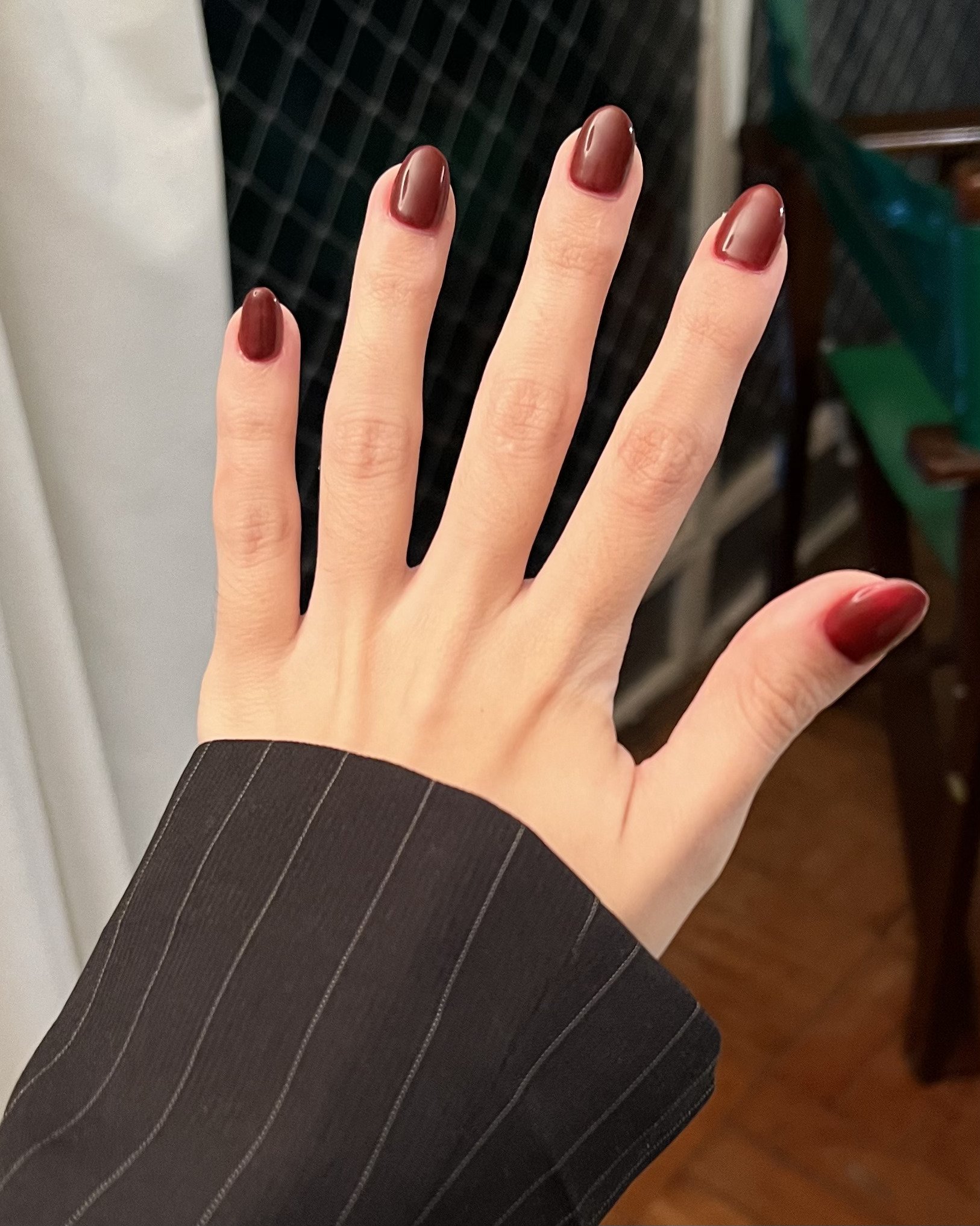 inspiração unha gel almond vermelha