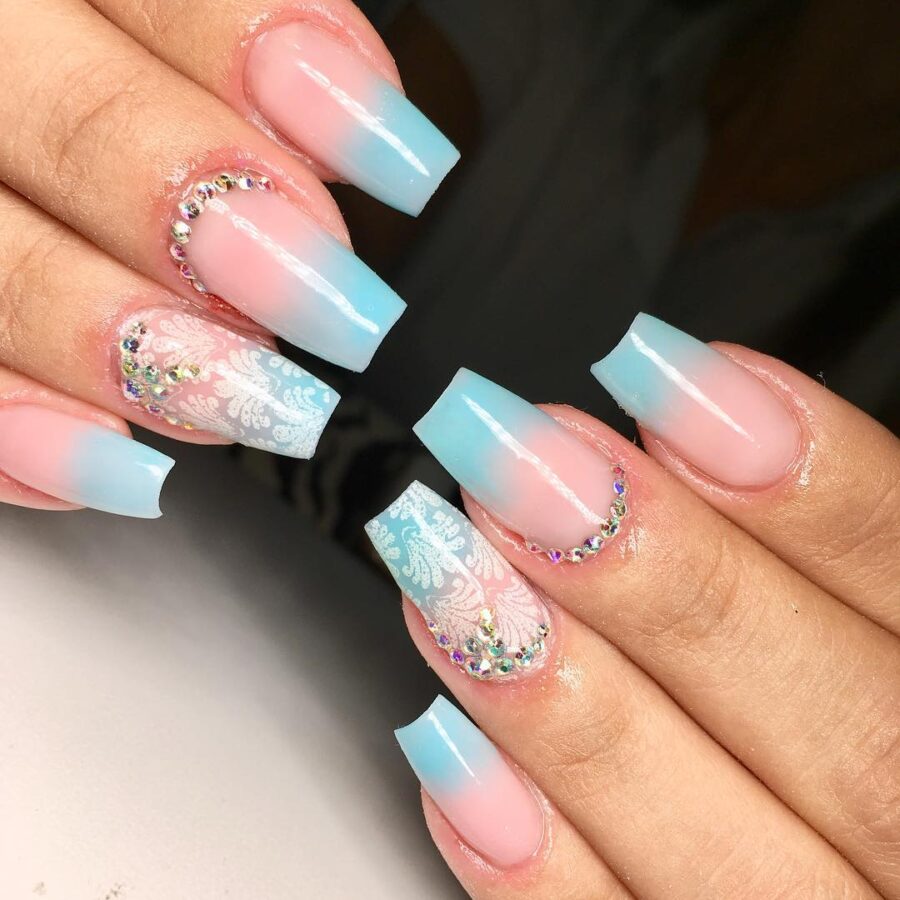 unhas esculpidas relevo
