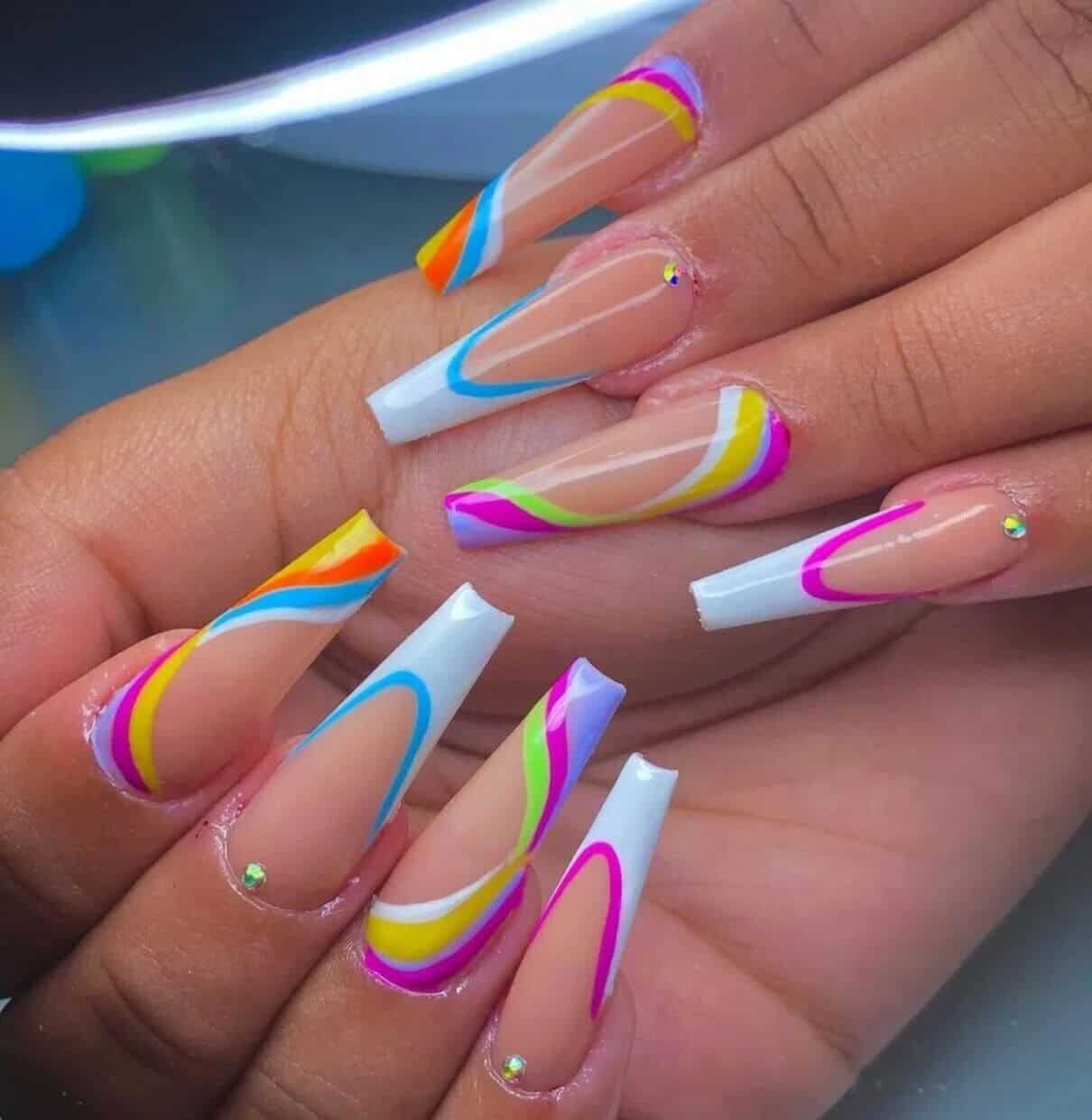 unhas neon carnaval