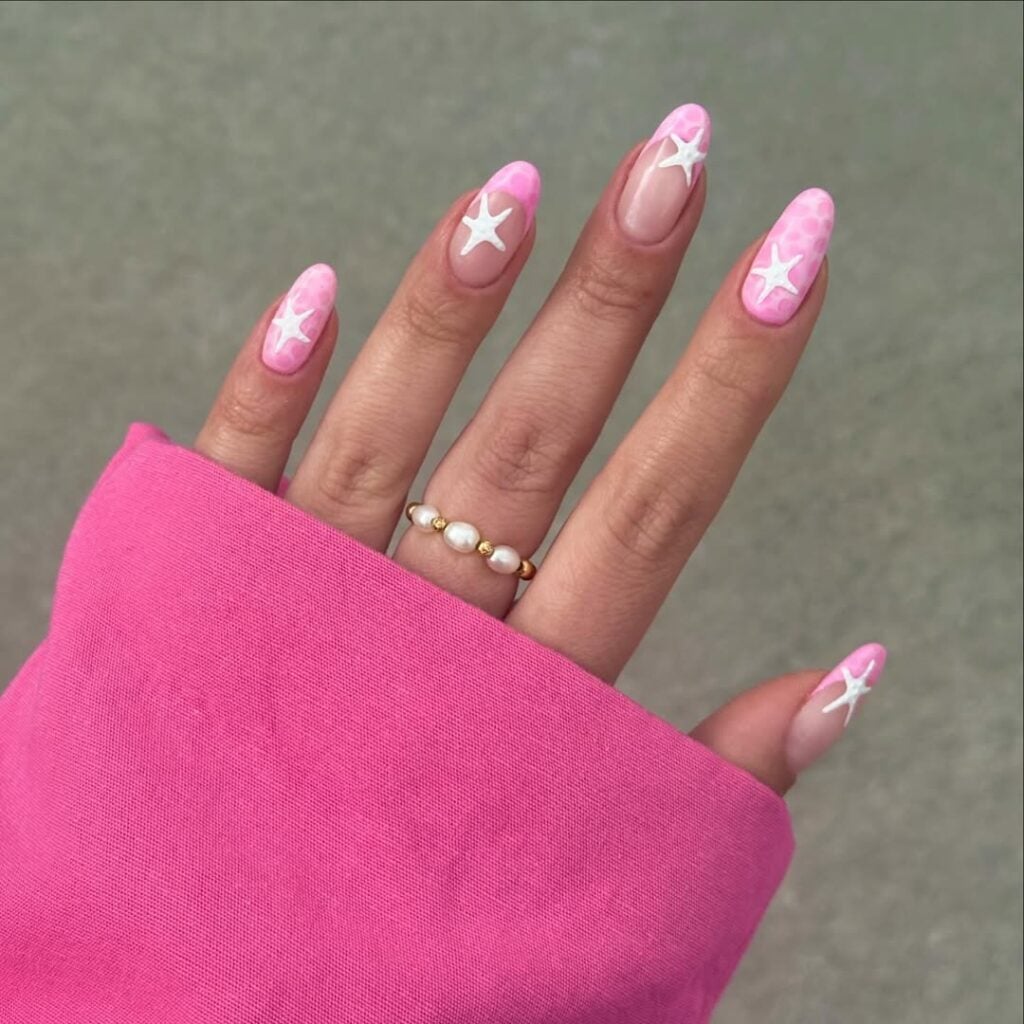 unha com glitter de estrela