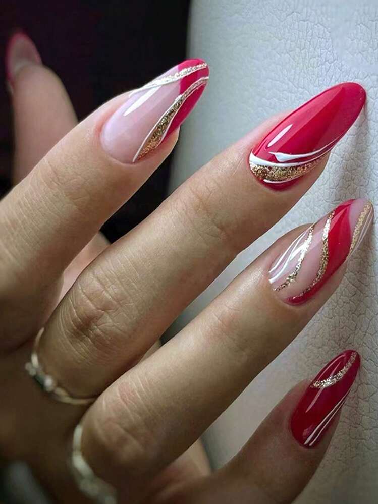 unha decorada com risco fino