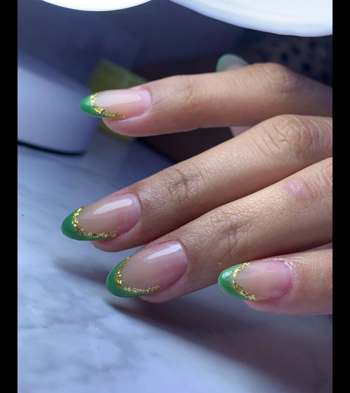 unha francesinha verde para verão