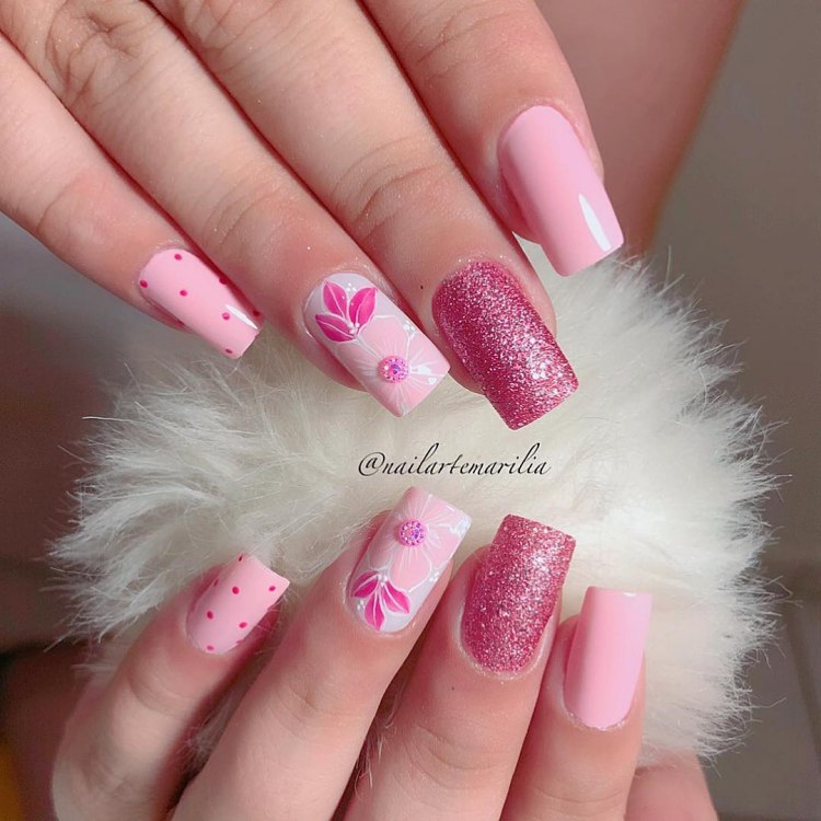 unhas delicadas outubro rosa