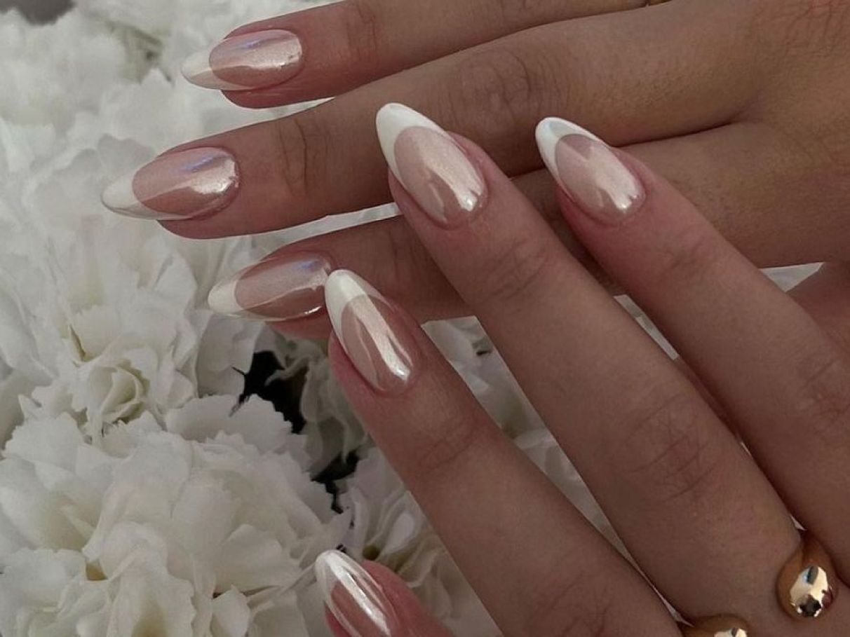 unhas stiletto decoradas fim de ano