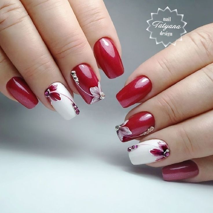 unha em gel vermelha minimalista