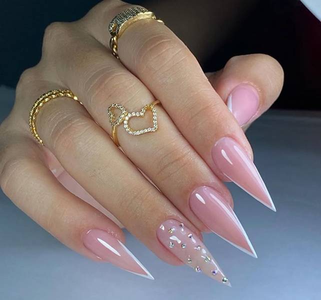 unha stiletto decorada preço
