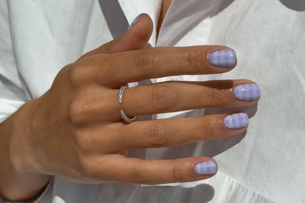 unha lavanda curta